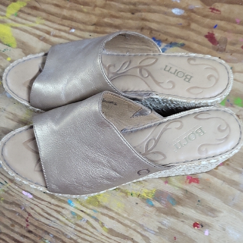 Born Women's Tan Slide Sandals